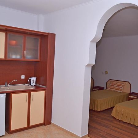 Svetlana Hotel Byala  Bilik gambar