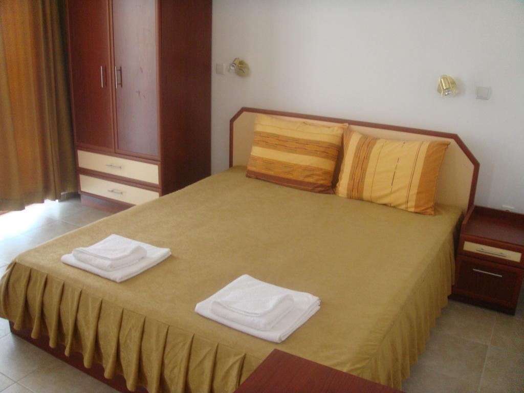 Svetlana Hotel Byala  Bilik gambar